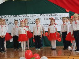 b_1024_768_0_00_images_2023_2024_WYDARZENIA_Niepodleglosc_398580056_803887154872568_4654321052853506122_n